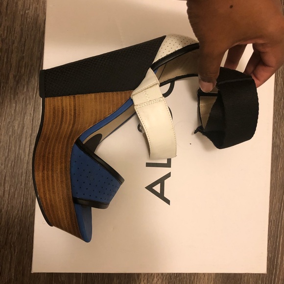 Aldo wedges - Picture 3 of 4